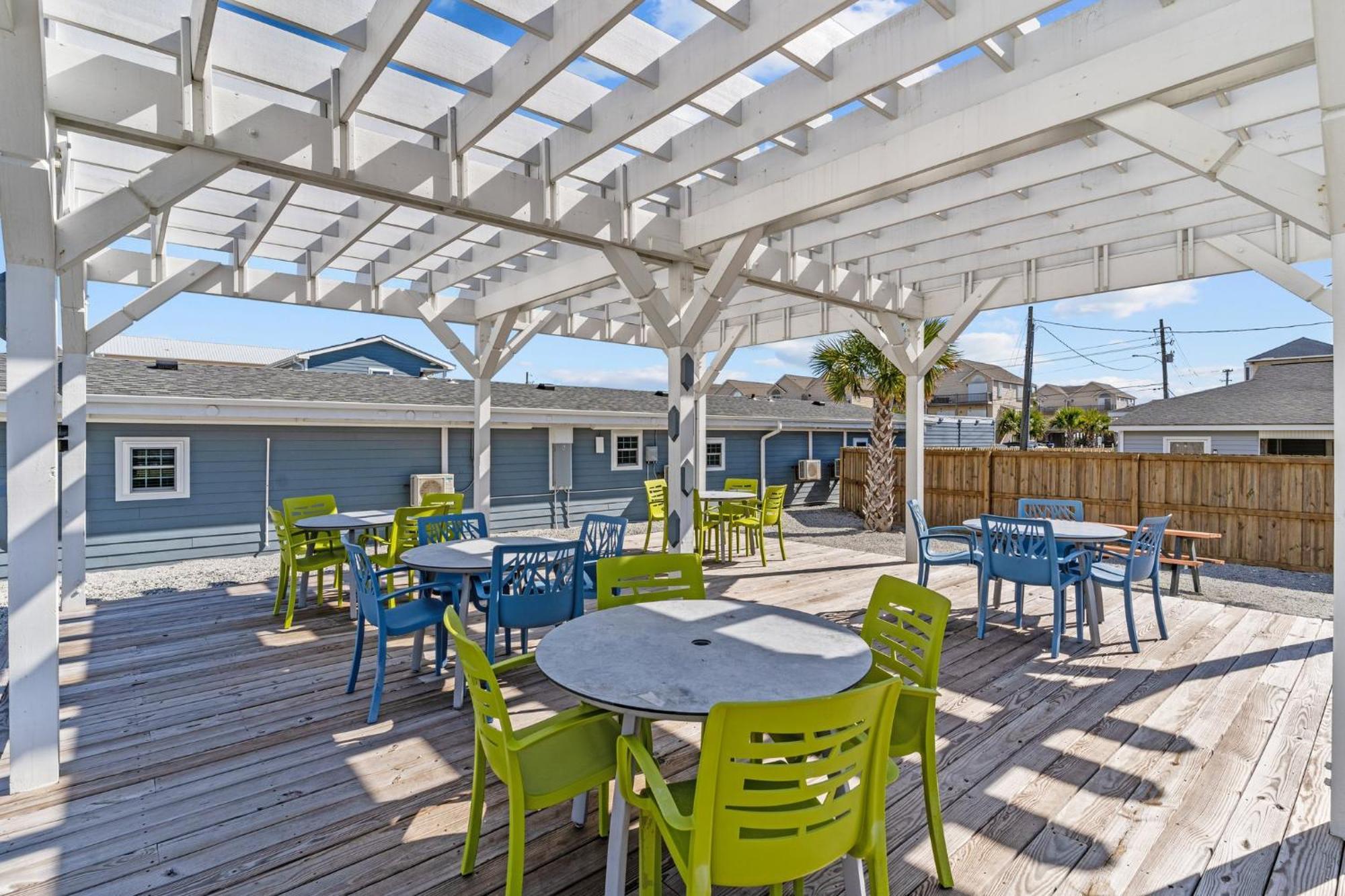 Loggerhead Inn And Suites Сърф Сити Екстериор снимка